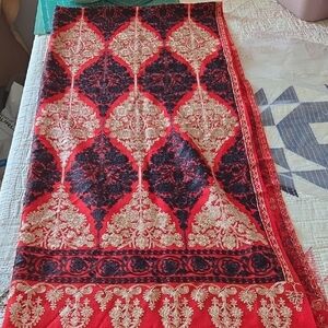 Elegant Red and Gold Women's Scarf